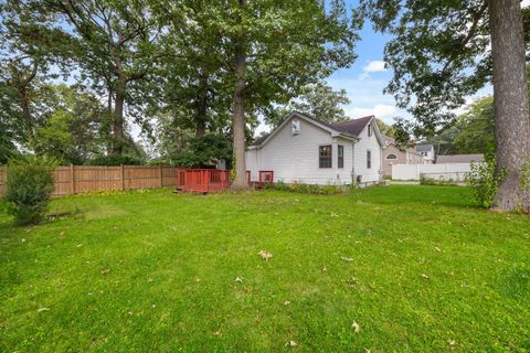 Tiny photo for 130 E Potter Street, Wood Dale, IL 60191 (MLS # 12477542)