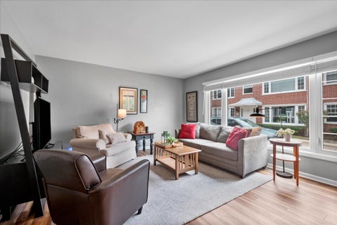Tiny photo for 1450 Plymouth Place #1E, Glenview, IL 60025 (MLS # 12764214)