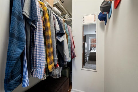Tiny photo for 1450 Plymouth Place #1E, Glenview, IL 60025 (MLS # 12764214)