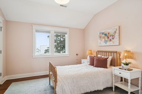 Tiny photo for 721 Meadow Lane, Libertyville, IL 60048 (MLS # 12537217)