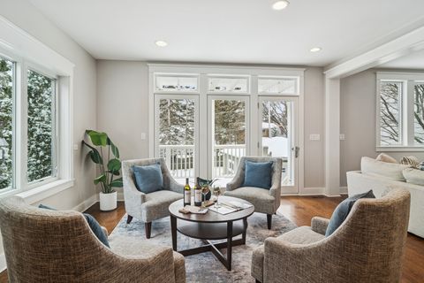 Tiny photo for 721 Meadow Lane, Libertyville, IL 60048 (MLS # 12537217)