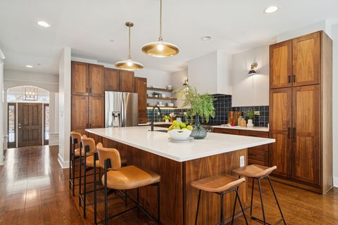 Tiny photo for 721 Meadow Lane, Libertyville, IL 60048 (MLS # 12537217)