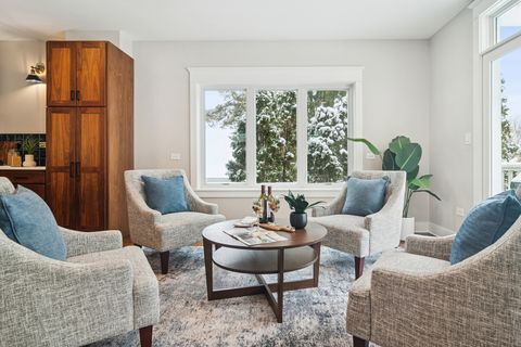 Tiny photo for 721 Meadow Lane, Libertyville, IL 60048 (MLS # 12537217)