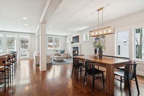 Tiny photo for 721 Meadow Lane, Libertyville, IL 60048 (MLS # 12537217)