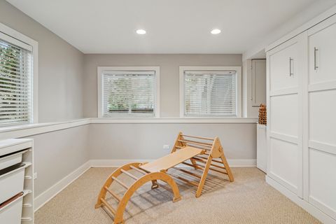 Tiny photo for 721 Meadow Lane, Libertyville, IL 60048 (MLS # 12537217)