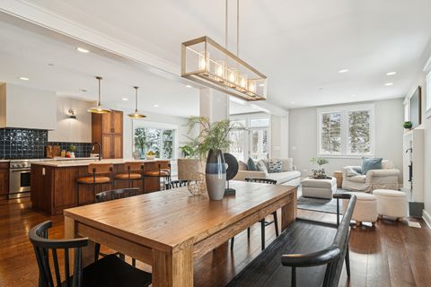 Tiny photo for 721 Meadow Lane, Libertyville, IL 60048 (MLS # 12537217)