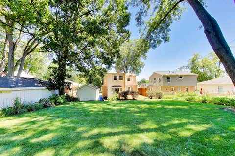 Tiny photo for 708 N Summit Street, Wheaton, IL 60187 (MLS # 12706115)