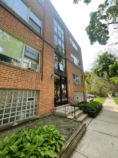 Photo of 6827 N OAKLEY Avenue #3C, Chicago, IL 60645 (MLS # 12455151)