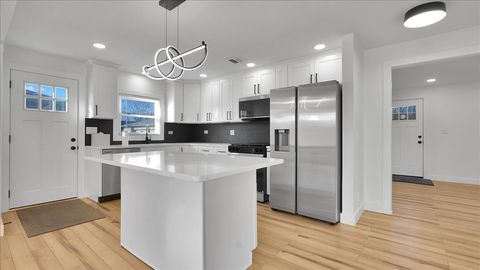 Tiny photo for 8738 Newland Avenue, Oak Lawn, IL 60453 (MLS # 12611562)