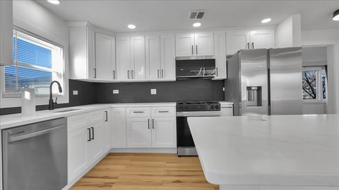 Tiny photo for 8738 Newland Avenue, Oak Lawn, IL 60453 (MLS # 12611562)