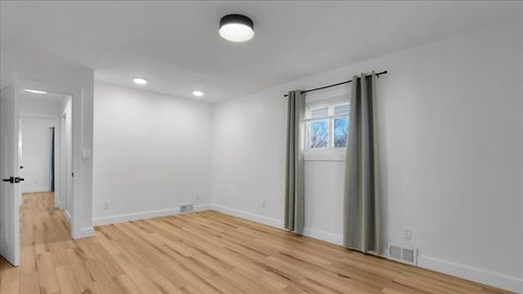 Tiny photo for 8738 Newland Avenue, Oak Lawn, IL 60453 (MLS # 12611562)