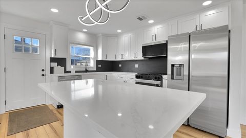 Tiny photo for 8738 Newland Avenue, Oak Lawn, IL 60453 (MLS # 12611562)