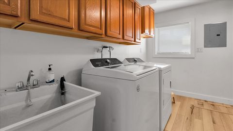 Tiny photo for 8738 Newland Avenue, Oak Lawn, IL 60453 (MLS # 12611562)