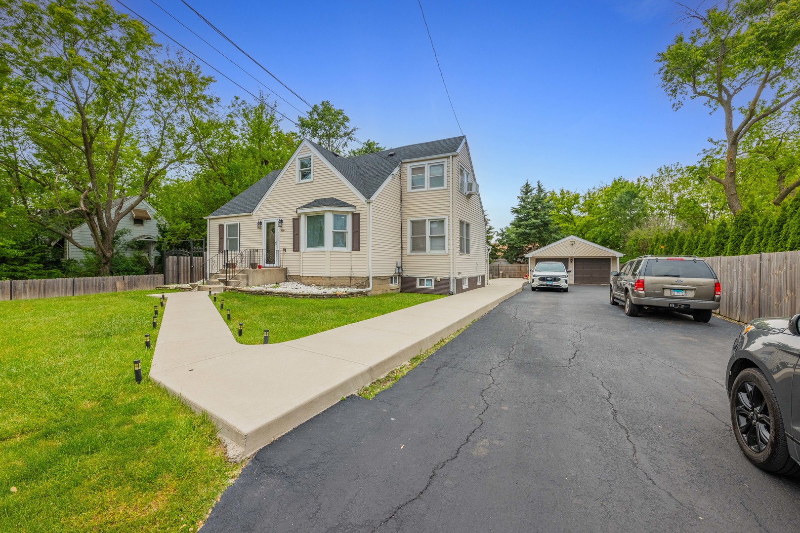 5510 W 81st Place
