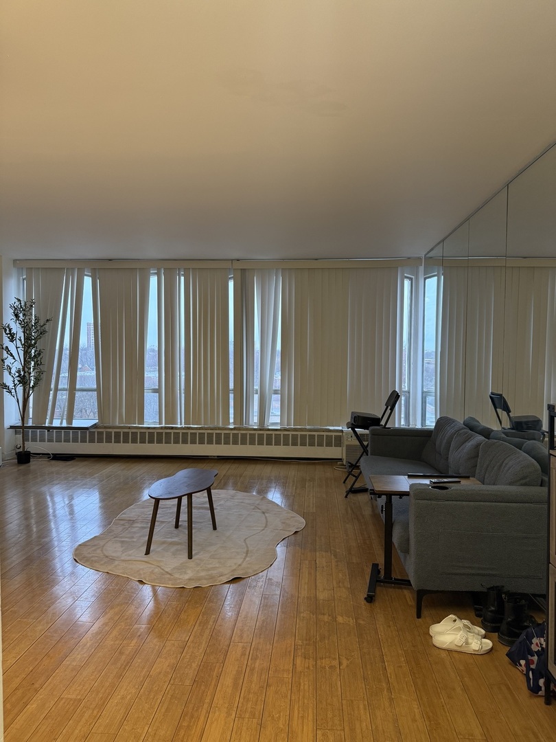 1450 E 55th Place 720S