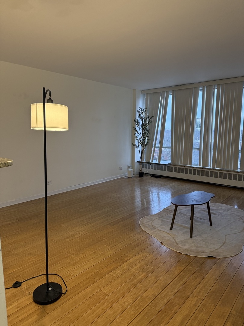 1450 E 55th Place 720S