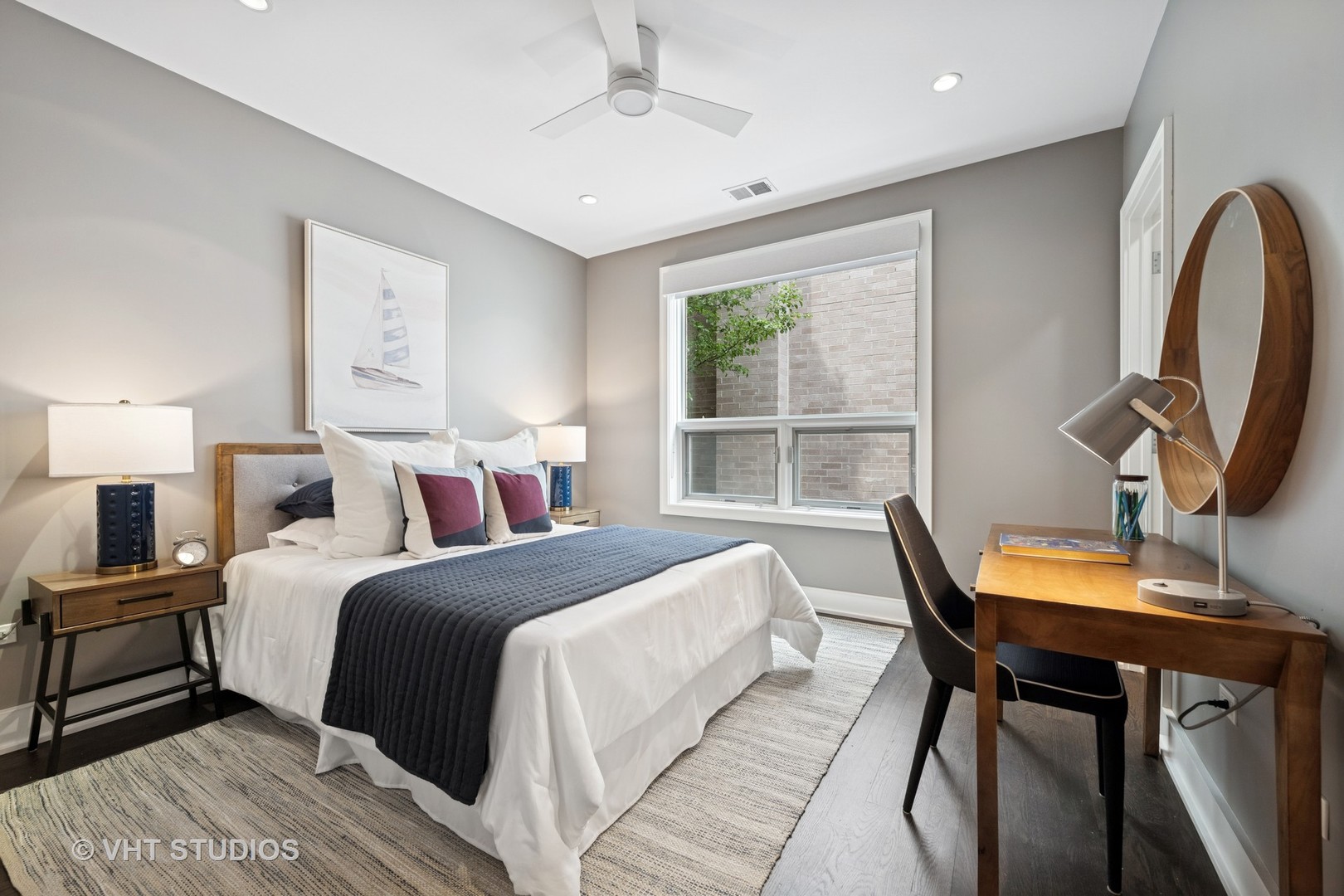 1307 W WRIGHTWOOD Avenue 201