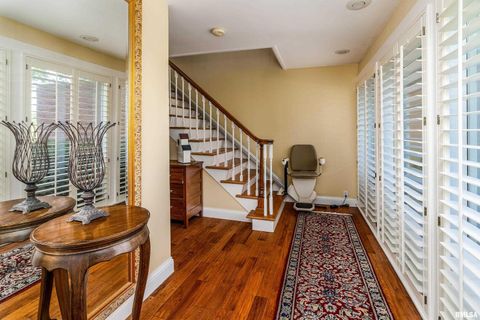 Tiny photo for 313 COUNTRY CLUB Lane, Harrisburg, IL 62946 (MLS # QC4268592)