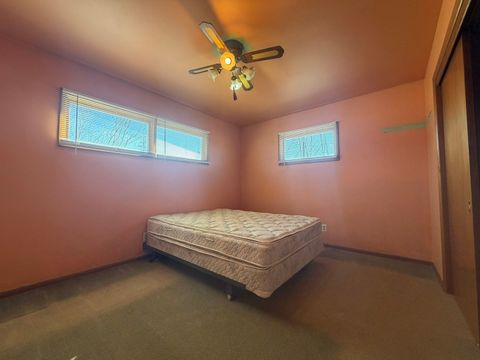 Tiny photo for 28 S Willow Way, North Aurora, IL 60542 (MLS # 12587520)