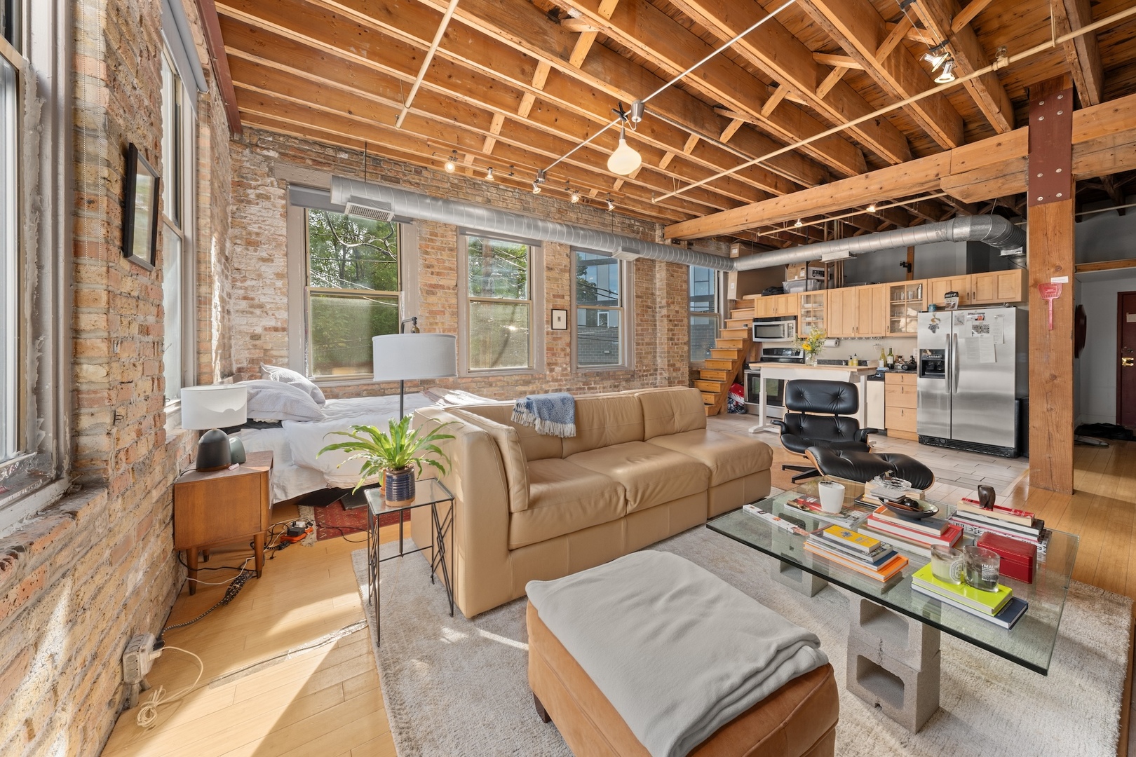 525 N Halsted Street 215