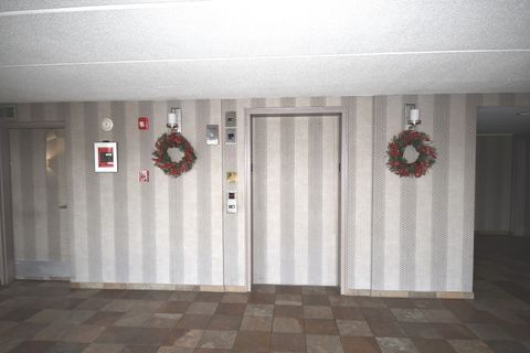 Tiny photo for 1S045 Spring Road #H2, Oakbrook Terrace, IL 60181 (MLS # 12542861)