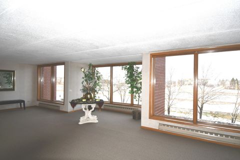 Tiny photo for 1S045 Spring Road #H2, Oakbrook Terrace, IL 60181 (MLS # 12542861)
