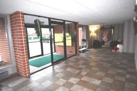 Tiny photo for 1S045 Spring Road #H2, Oakbrook Terrace, IL 60181 (MLS # 12542861)