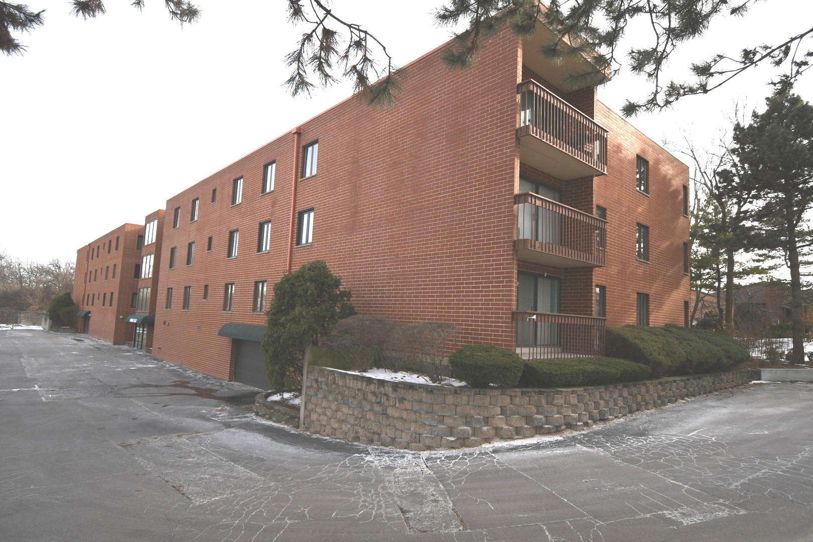 1S045 Spring Road H2