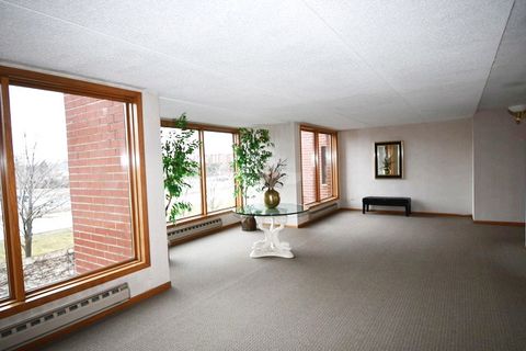 Tiny photo for 1S045 Spring Road #H2, Oakbrook Terrace, IL 60181 (MLS # 12542861)