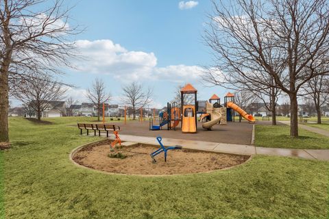 Tiny photo for 608 Hawley Drive, Oswego, IL 60543 (MLS # 12580911)