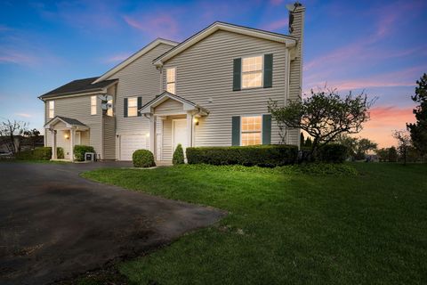 Photo of 1367 Orleans Drive, Mundelein, IL 60060 (MLS # 12611063)