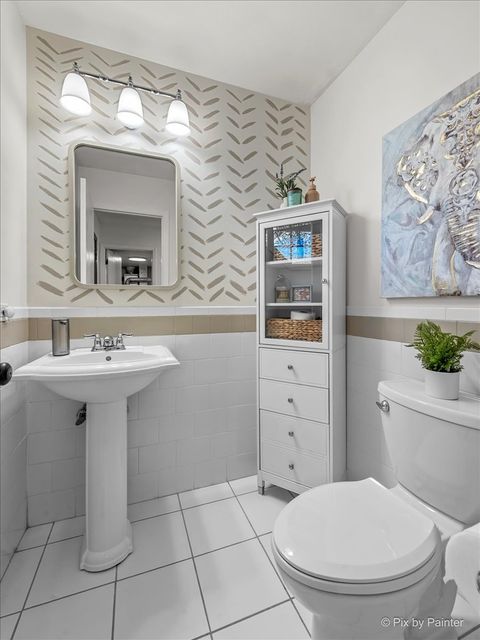 Tiny photo for 1050 Rockport Drive, Carol Stream, IL 60188 (MLS # 12493391)