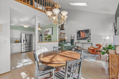 Tiny photo for 1050 Rockport Drive, Carol Stream, IL 60188 (MLS # 12493391)