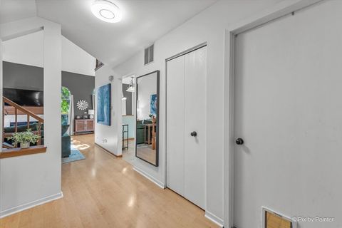 Tiny photo for 1050 Rockport Drive, Carol Stream, IL 60188 (MLS # 12493391)