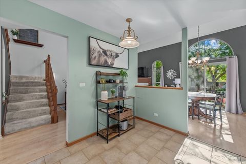 Tiny photo for 1050 Rockport Drive, Carol Stream, IL 60188 (MLS # 12493391)