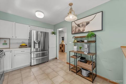 Tiny photo for 1050 Rockport Drive, Carol Stream, IL 60188 (MLS # 12493391)