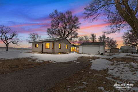 Tiny photo for 2373 E 3300 N Road, St. Anne, IL 60964 (MLS # 12551589)