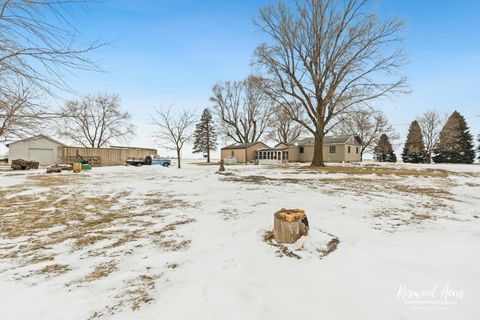 Tiny photo for 2373 E 3300 N Road, St. Anne, IL 60964 (MLS # 12551589)