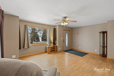 Tiny photo for 2373 E 3300 N Road, St. Anne, IL 60964 (MLS # 12551589)