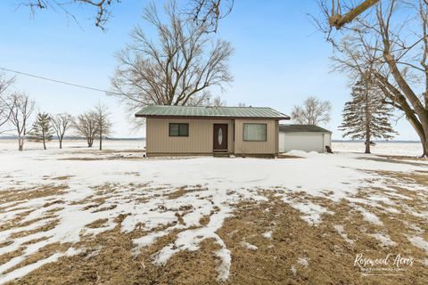 Tiny photo for 2373 E 3300 N Road, St. Anne, IL 60964 (MLS # 12551589)