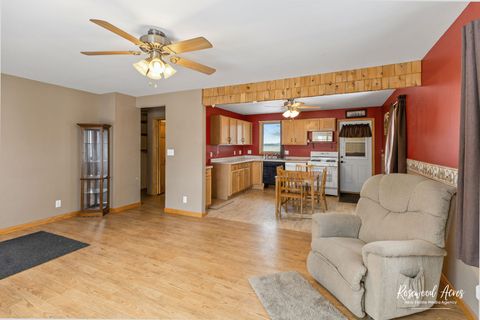 Tiny photo for 2373 E 3300 N Road, St. Anne, IL 60964 (MLS # 12551589)