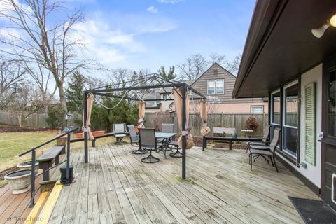 Tiny photo for 739 Meadow Lane, Barrington, IL 60010 (MLS # 12579811)