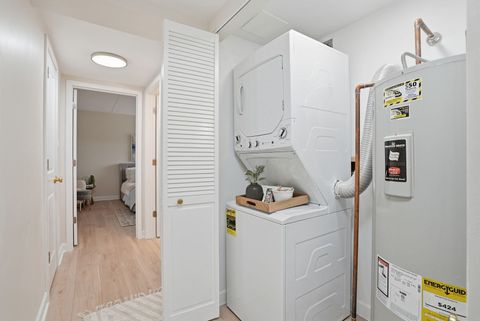 Tiny photo for 17 N Madison Avenue #2, La Grange, IL 60525 (MLS # 12591381)