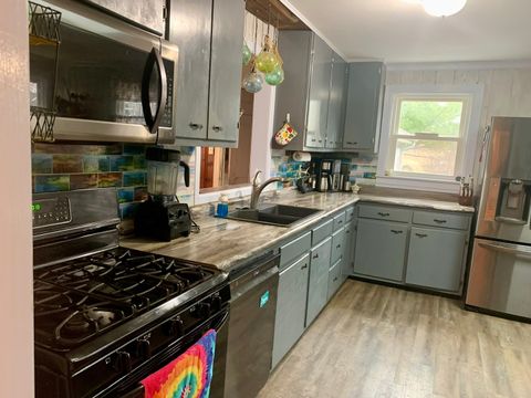 Tiny photo for 14 N LAKE Avenue, Third Lake, IL 60030 (MLS # 12541288)