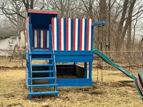 Tiny photo for 14 N LAKE Avenue, Third Lake, IL 60030 (MLS # 12541288)