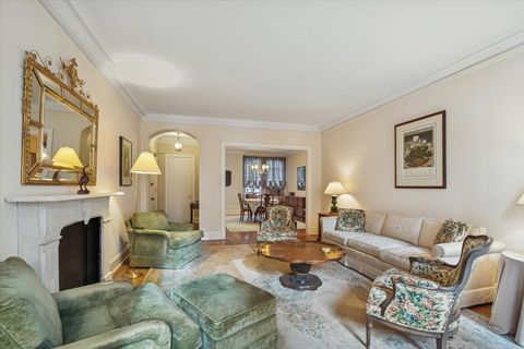 Tiny photo for 3300 N Lake Shore Drive #10D, Chicago, IL 60657 (MLS # 12523986)