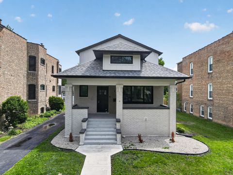 Photo of 17 Franklin Avenue, River Forest, IL 60305 (MLS # 12642192)