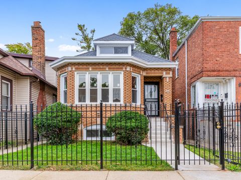 Photo of 1205 W 97th Street, Chicago, IL 60643 (MLS # 12514808)