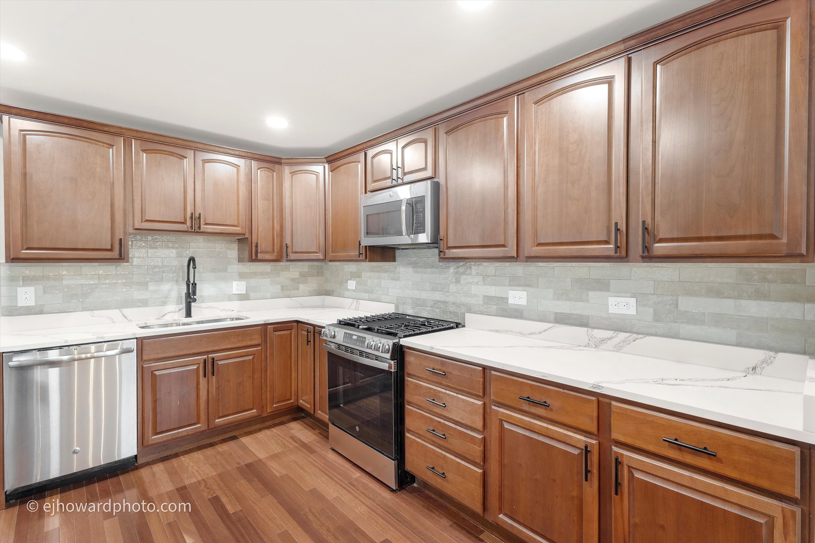 431 W Millers Road