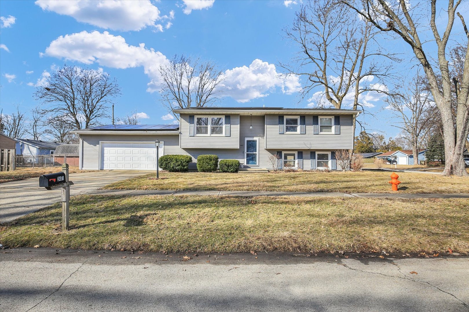 2401 Arden Drive
